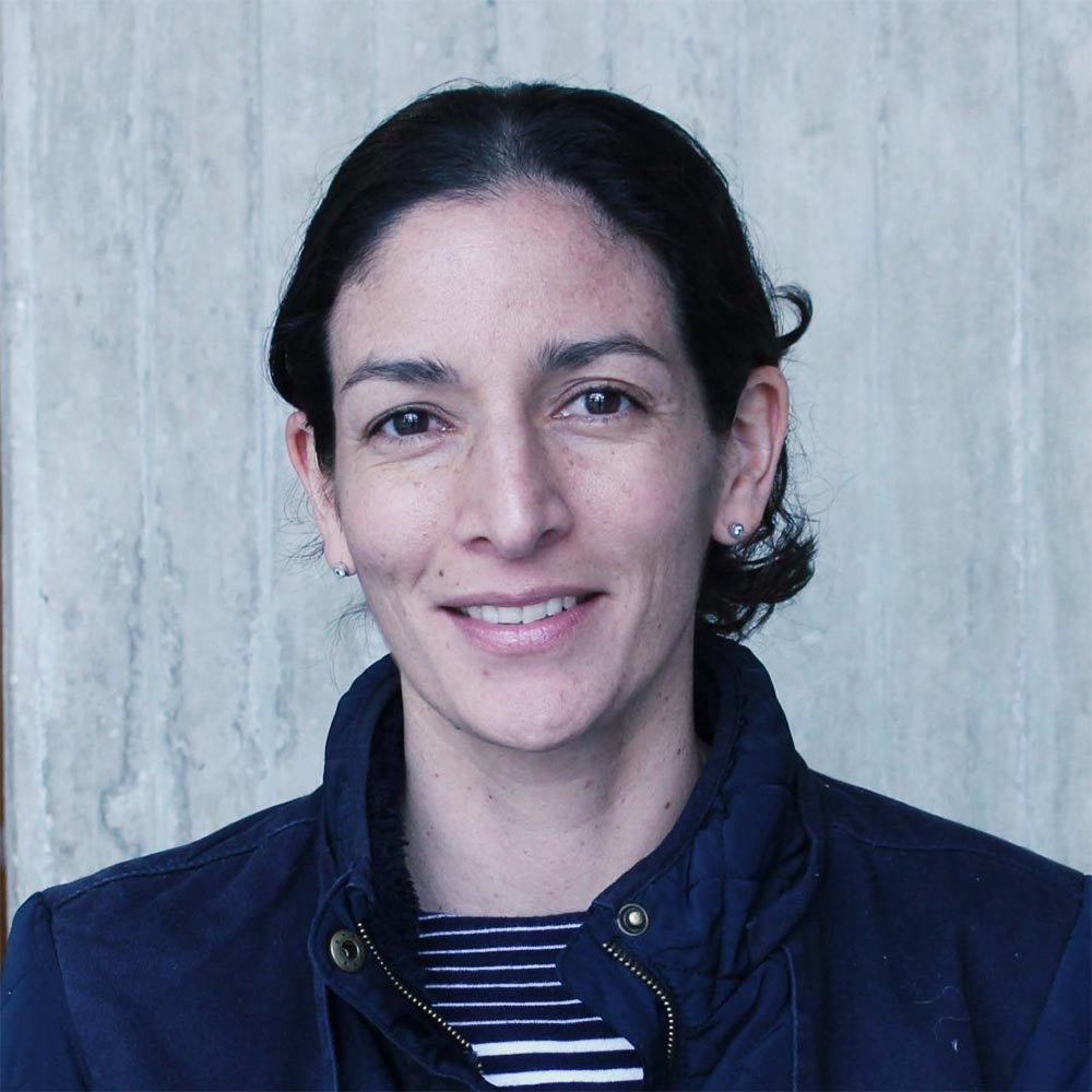 Dra. Gabriela Medellín Mayoral